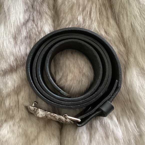 Beautiful Silver Tone Metal Horse Head Buckle Black Leather Belt